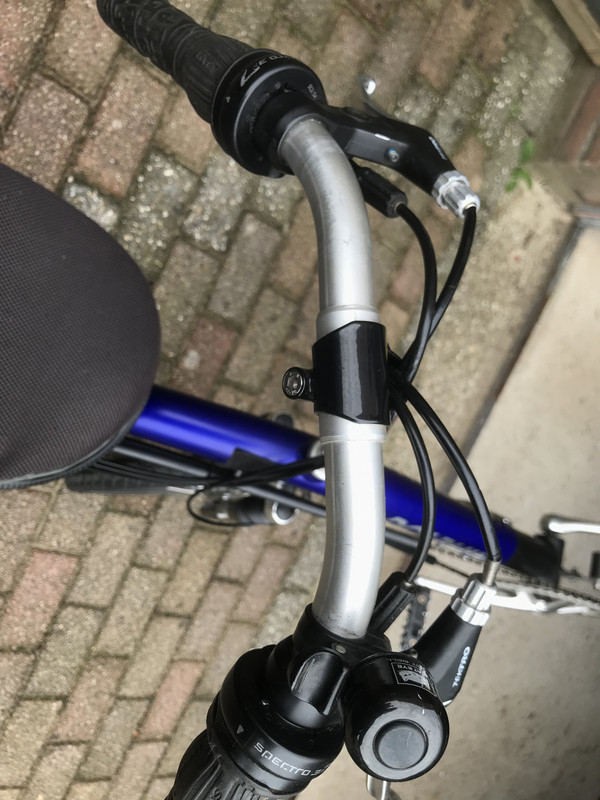 8B9B17E9-41A7-4B6E-9180-FF9F5E55A553