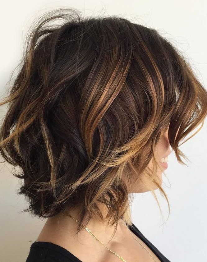 Caramel highlights on Messy Hairstyle