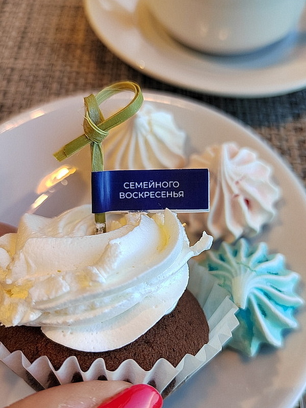 https://i.postimg.cc/NGxDWfsr/26.jpg