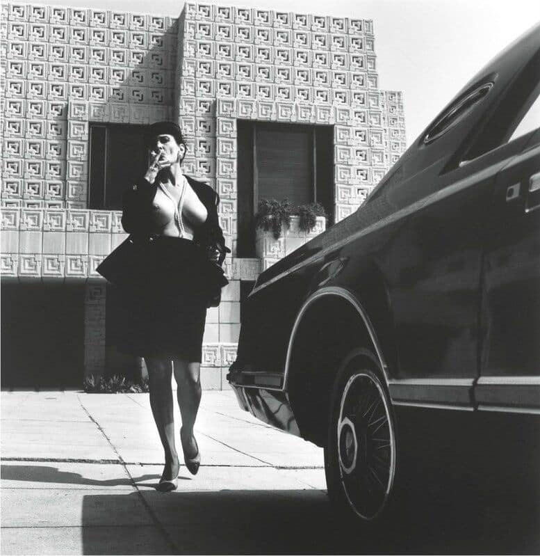 Helmut-Newton-photo-at-The-Ennis-House-ca-1970