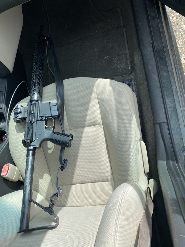 B5CE1033-7A45-4215-AAB5-AC5F33B30196