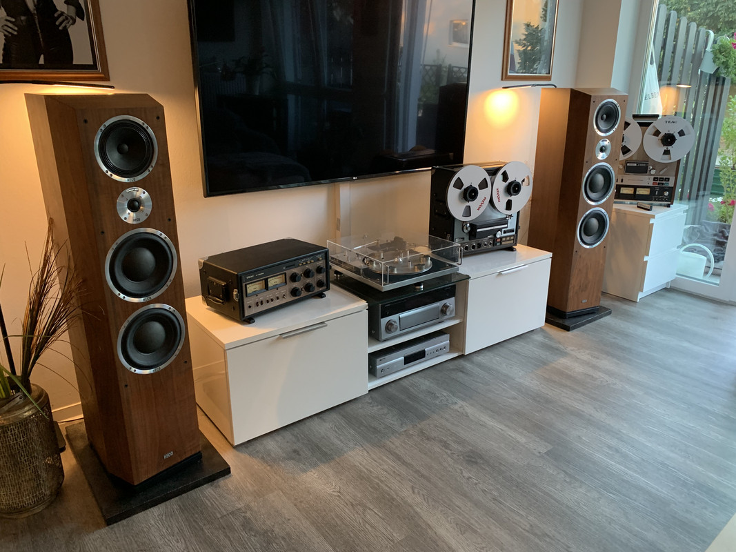 51ED7589-982A-41B4-B2AB-23141C8B3DCA