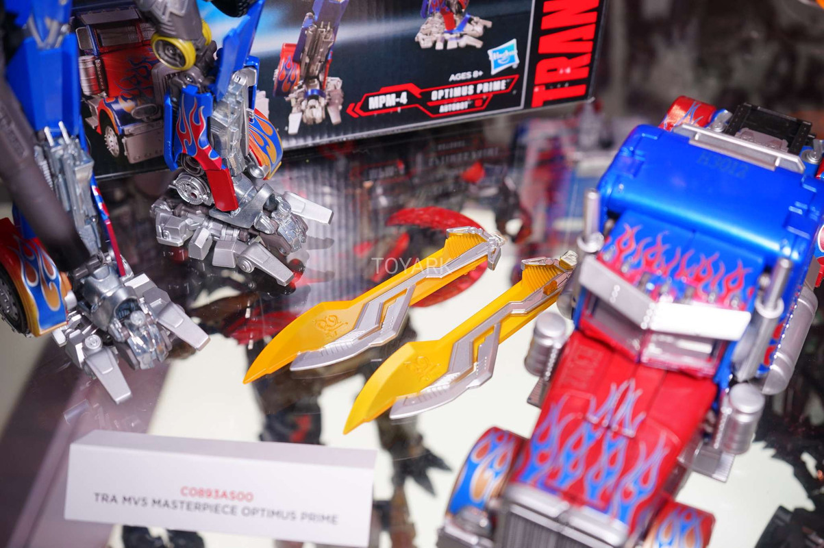 SDCC-2017-Hasbro-Transformers-107