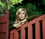 Yvette-Mimieux-c85