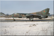 296 APIB Mig-27D 33 Red_61912551104, Winter 1992-1993 (2)