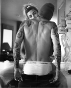 Justin-Bieber-superficial-guys-32