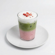 matcha-premium-de-fresa-iced
