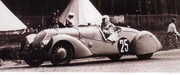24 HEURES DU MANS YEAR BY YEAR PART ONE 1923-1969 - Page 16 37lm25-Peugeot402-L-Cde-Cortanze-MSerre-4