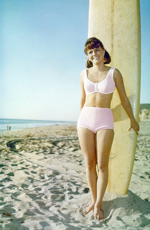 Sally_Field_b91