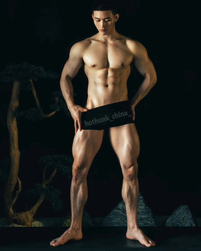 Photo by Chinese hunks 全球華男 on July 12, 2023. (1)