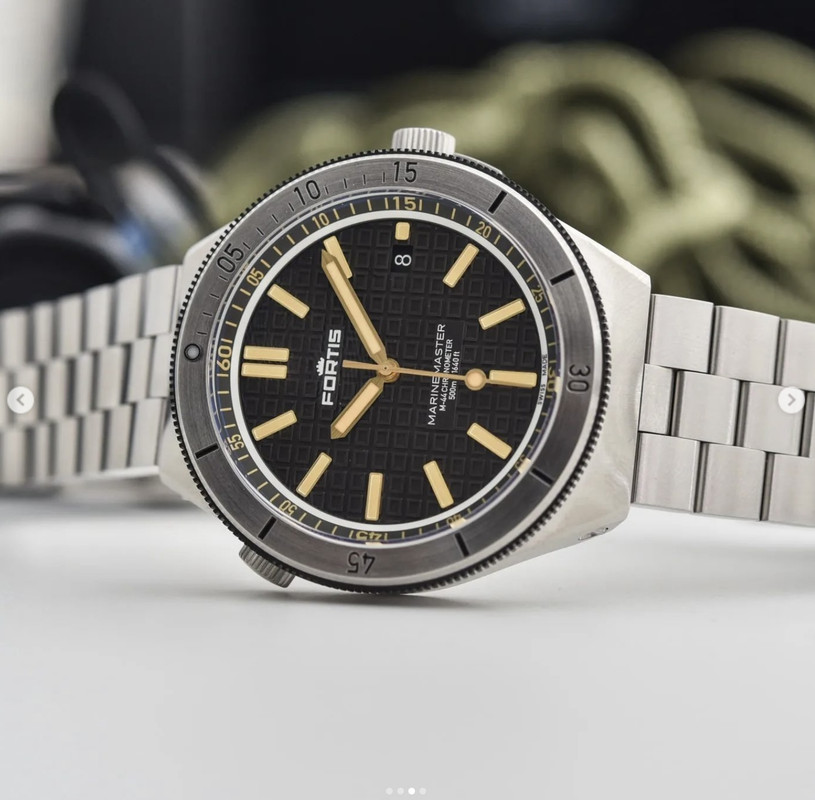 0EB5B84F-2FA6-4CE0-AA84-AD1FBC7A38BD