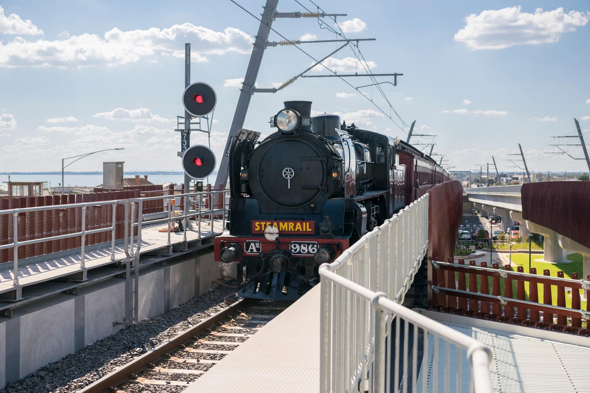 90D93970-5320-43AC-B1B8-5269AF83063C