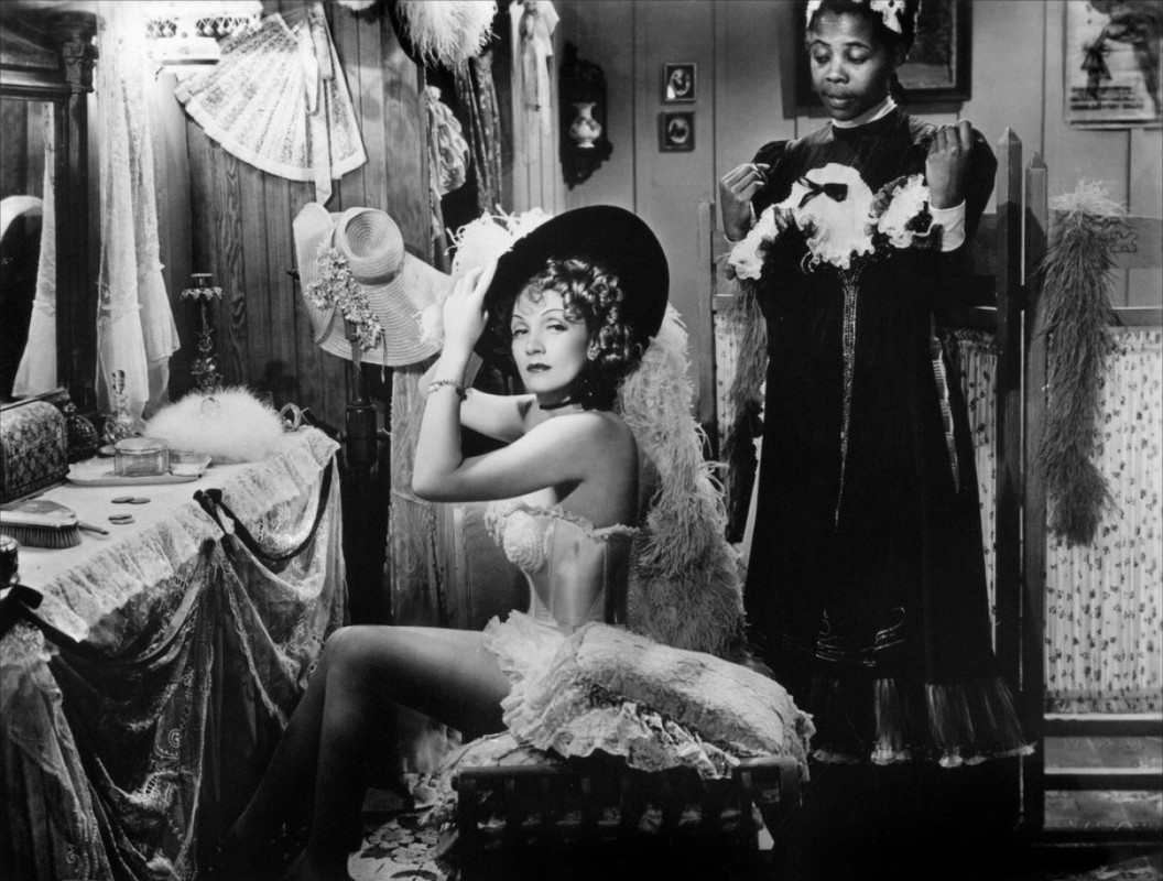 Marlene_Dietrich_c89