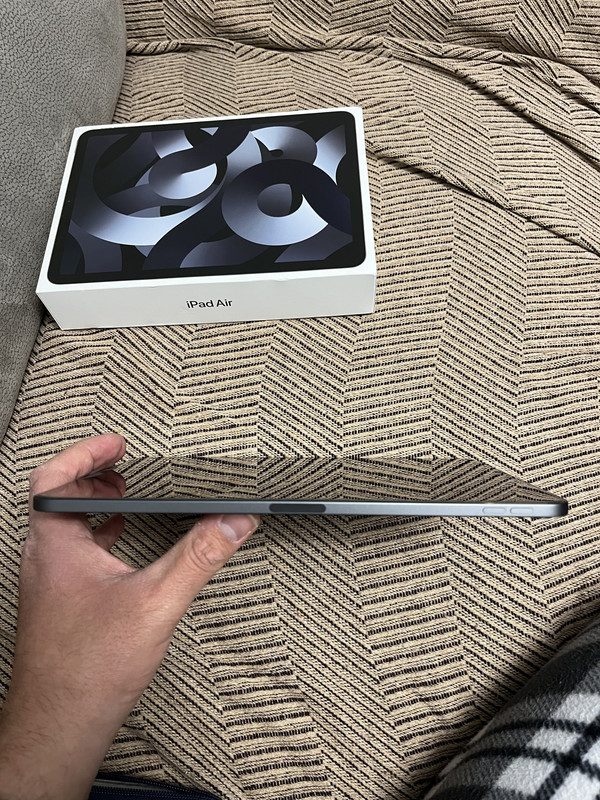 ABE03F31-DEBA-4731-9B9E-DD5E34060C15