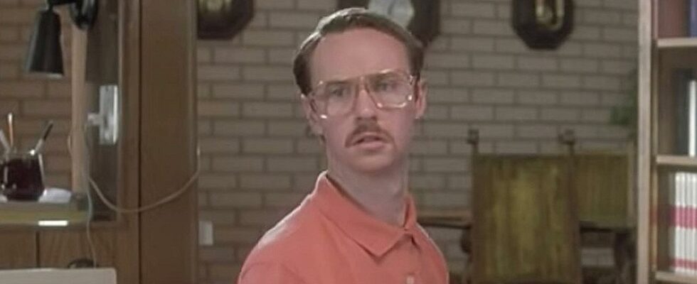 This-Is-What-Kip-From-Napoleon-Dynamite-Looks-Like-Today-980x400
