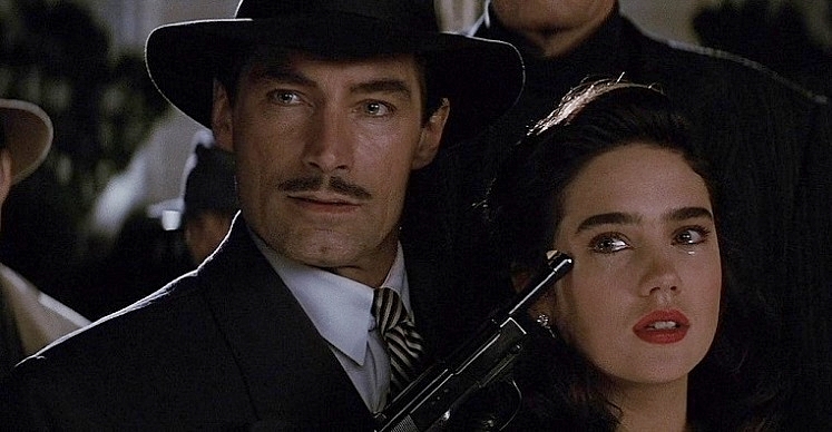 TIMOTHY-DALTON-ROCKETEER-3-A-FOTOR.jpg