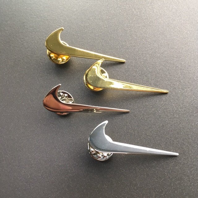 Nike Swoosh Metal Pin Badge - Silver 