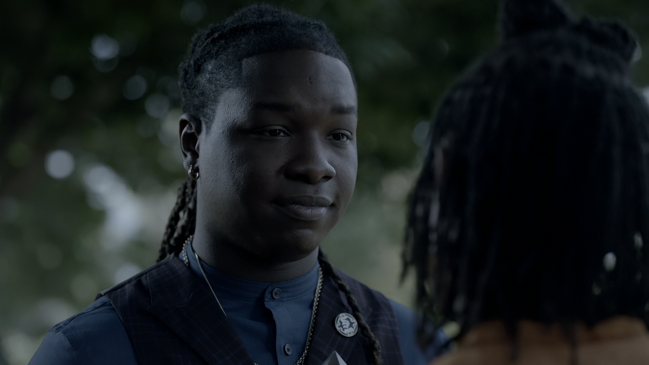Legacies.S04E07.Someplace.Far.Away.From.All.This.Violence.1080p.10bit.AMZN.WEB-DL.DDP5.1.HEVC-Vyndro