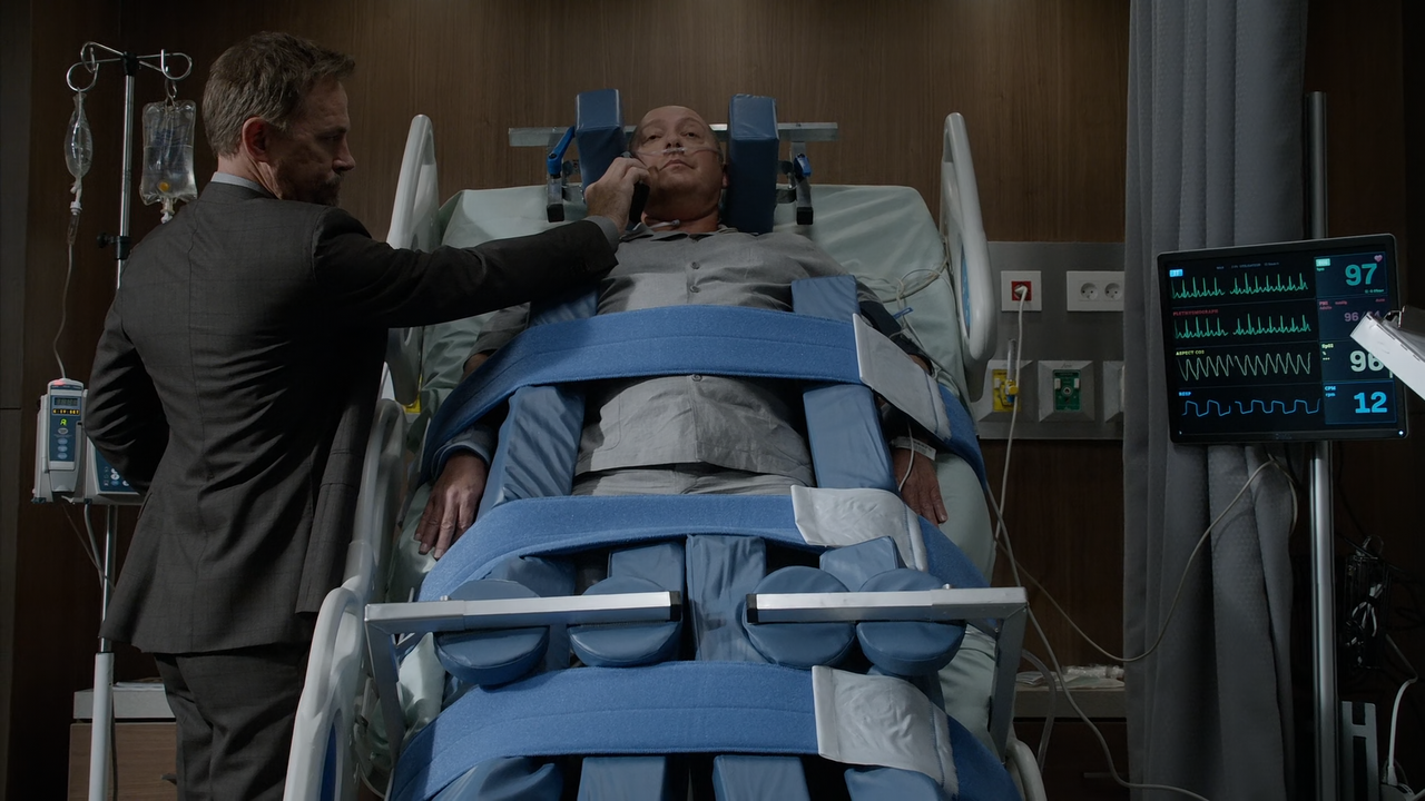 The.Blacklist.S07E01.Louis.T.Steinhil.(1).1080p.10bit.AMZN.WEB-DL.AAC5.1.HEVC-Vyndros.mkv_snapshot_1