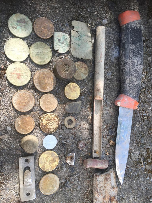 9B36C046-82DB-4DC4-8C8C-9D9B7A9D1A7B