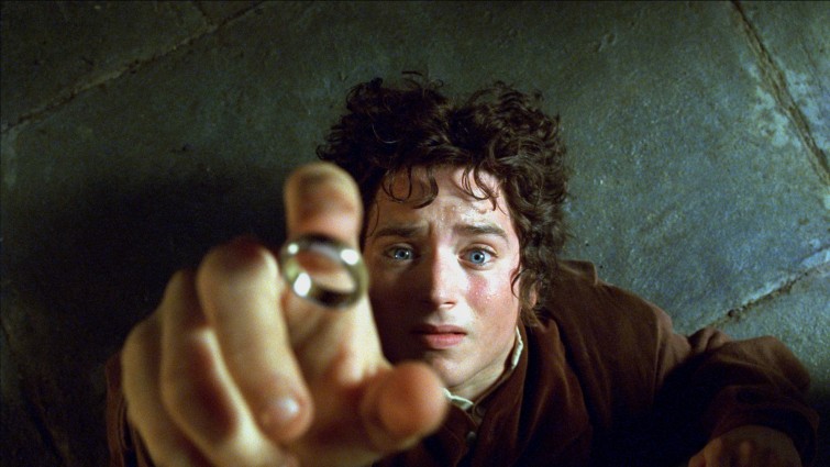 Lot-R-Fellowship-of-the-Ring-Image-1-New-Line