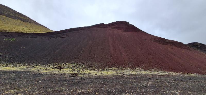 Tejados de turba, cañones y campos de lava, Península Snaefellnes - Islandia, donde la tierra ruge. (18)