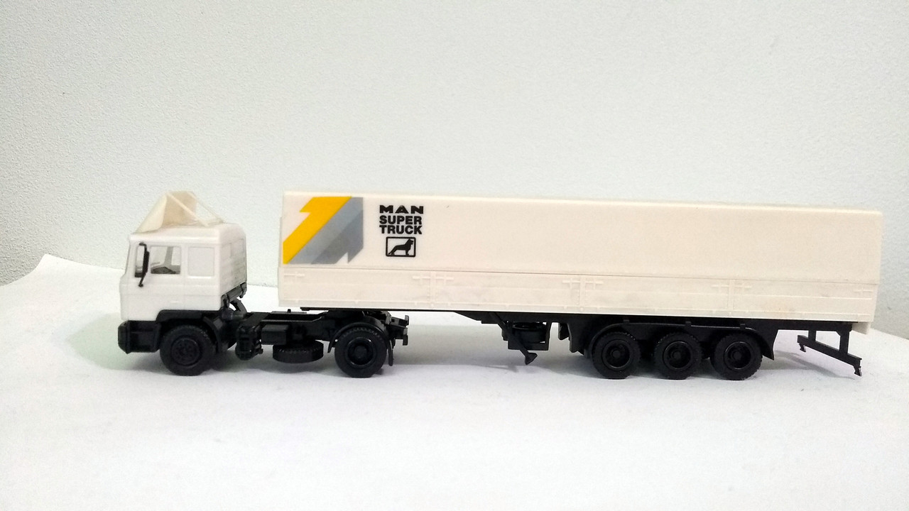 Mach (2331)