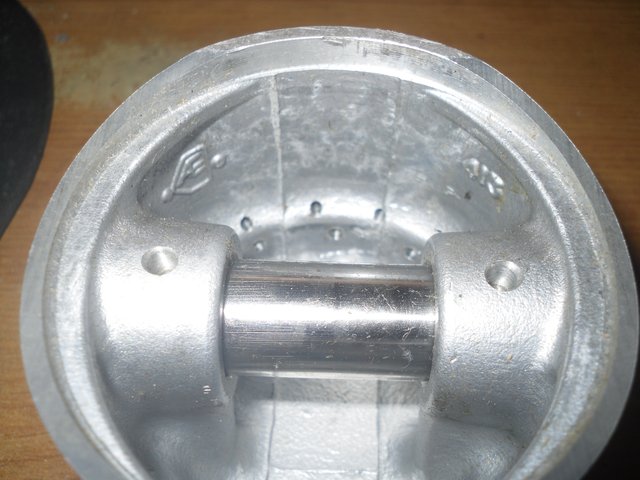 Vintage Brit Bike Repair Channel Asking for Norton Help....