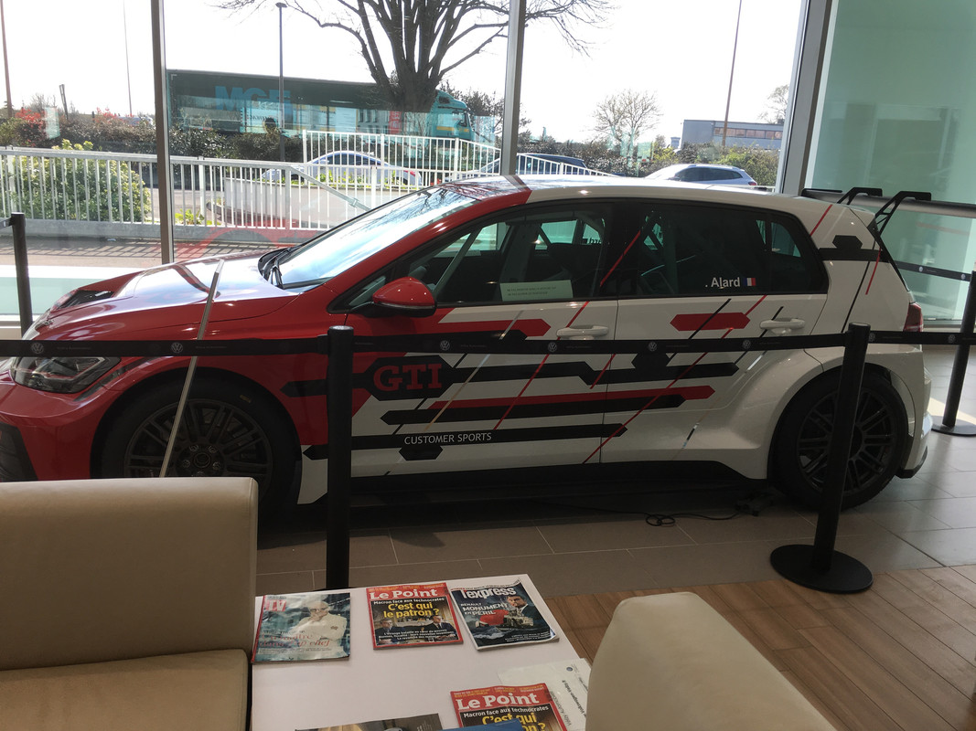 CDD24551-7439-4FF8-B25E-4E4EE2081CD0