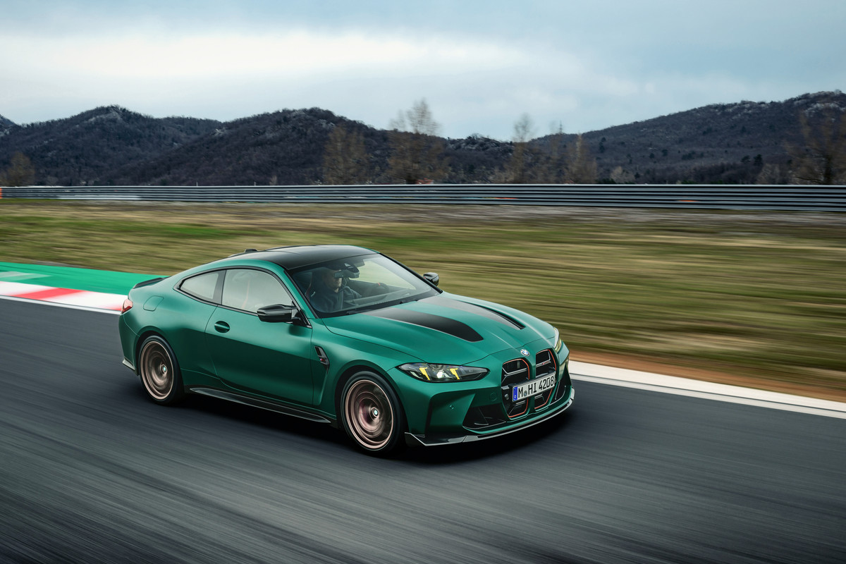P90548547_highRes_the-all-new-bmw-m4-c