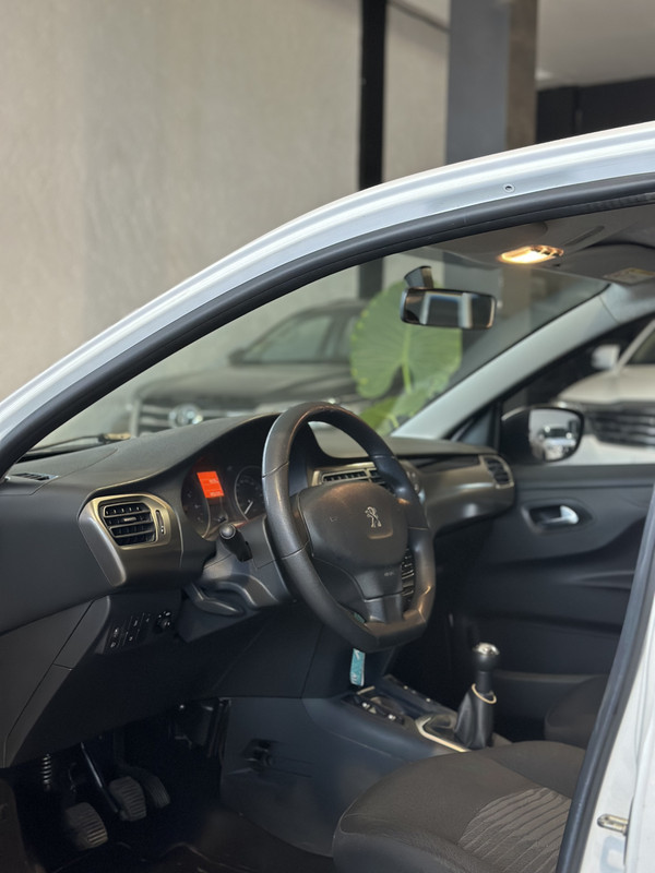 Peugeot 301 HDI Allure - 4