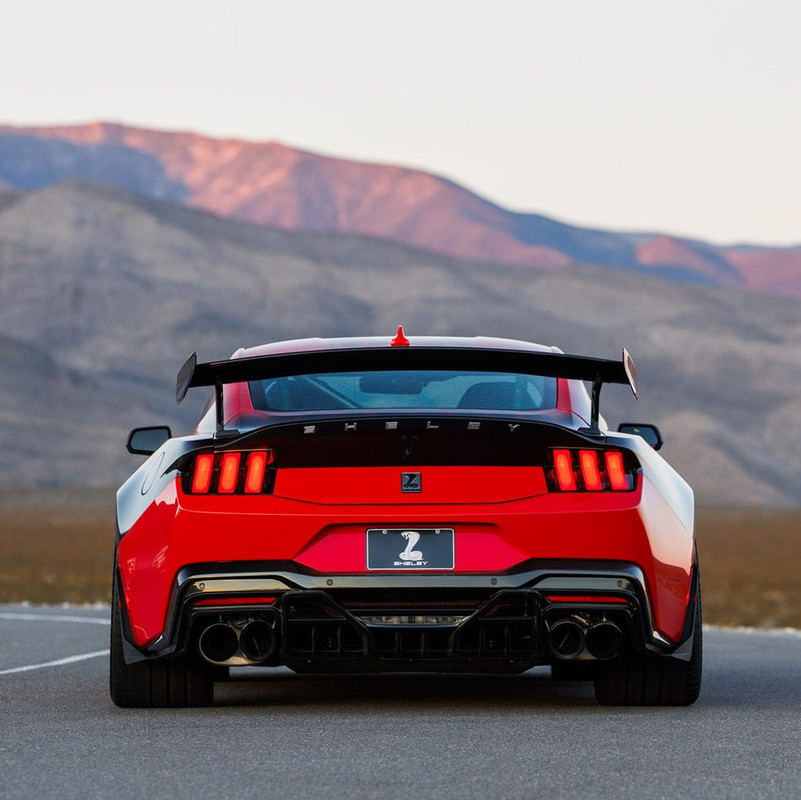 shelby-super-snake-r-5-68ac37f7d6119.jpg