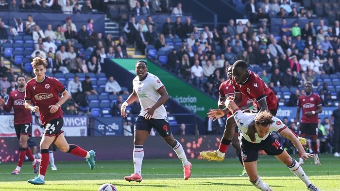Bolton Wanderers FC vs Reading FC, 02h00 ngày 21/08