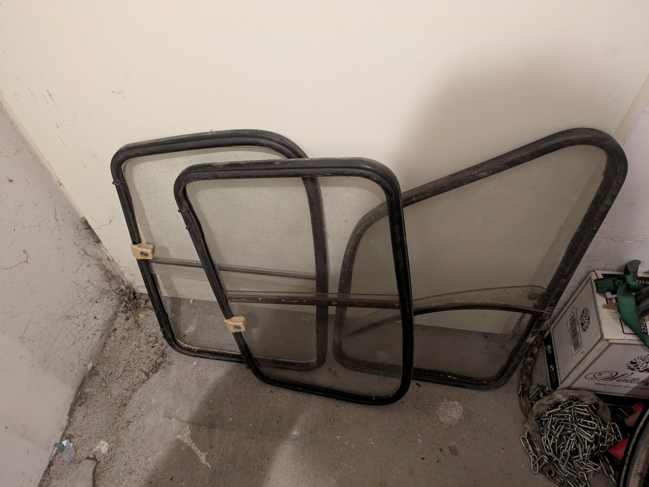 PXL 20251122 061700262