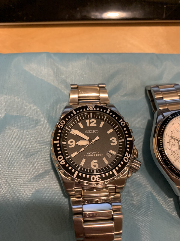 4927C0BC-61C1-46A7-A5E5-504A76866979