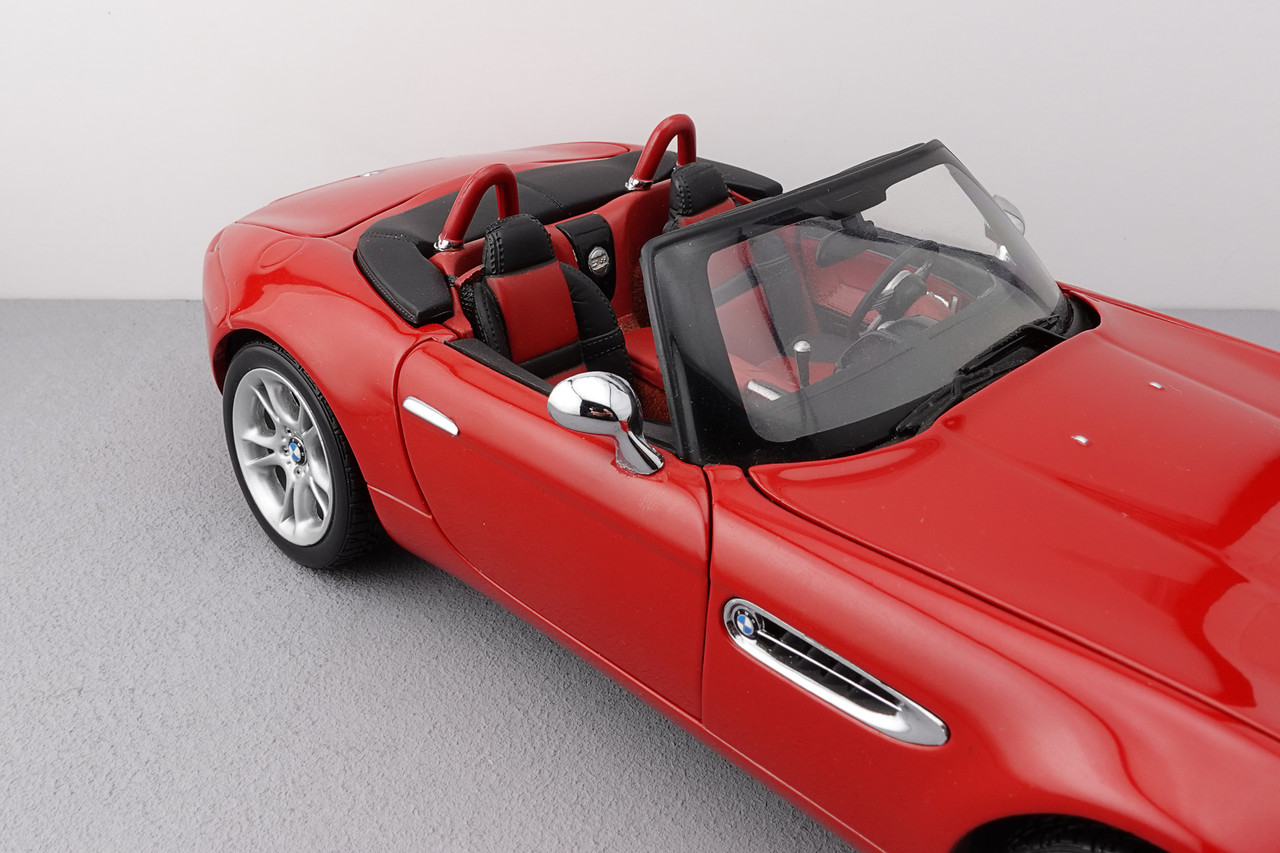 BMW Z8 - Kyosho - 1:18 | DiecastXchange Forum