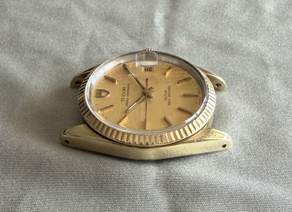 [VENDU] Tudor Prince Osyterdate ref 74035 / 75205 1200 € 05-cote-1