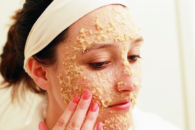 Homemade face mask for glowing skin