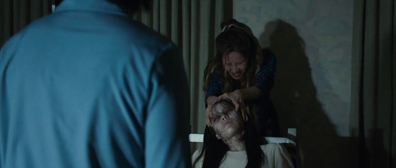 Holy Night: Demon Hunters 2025 WebRip [Hindi + Tamil + Korean] 480p, 720p ESub Screenshot