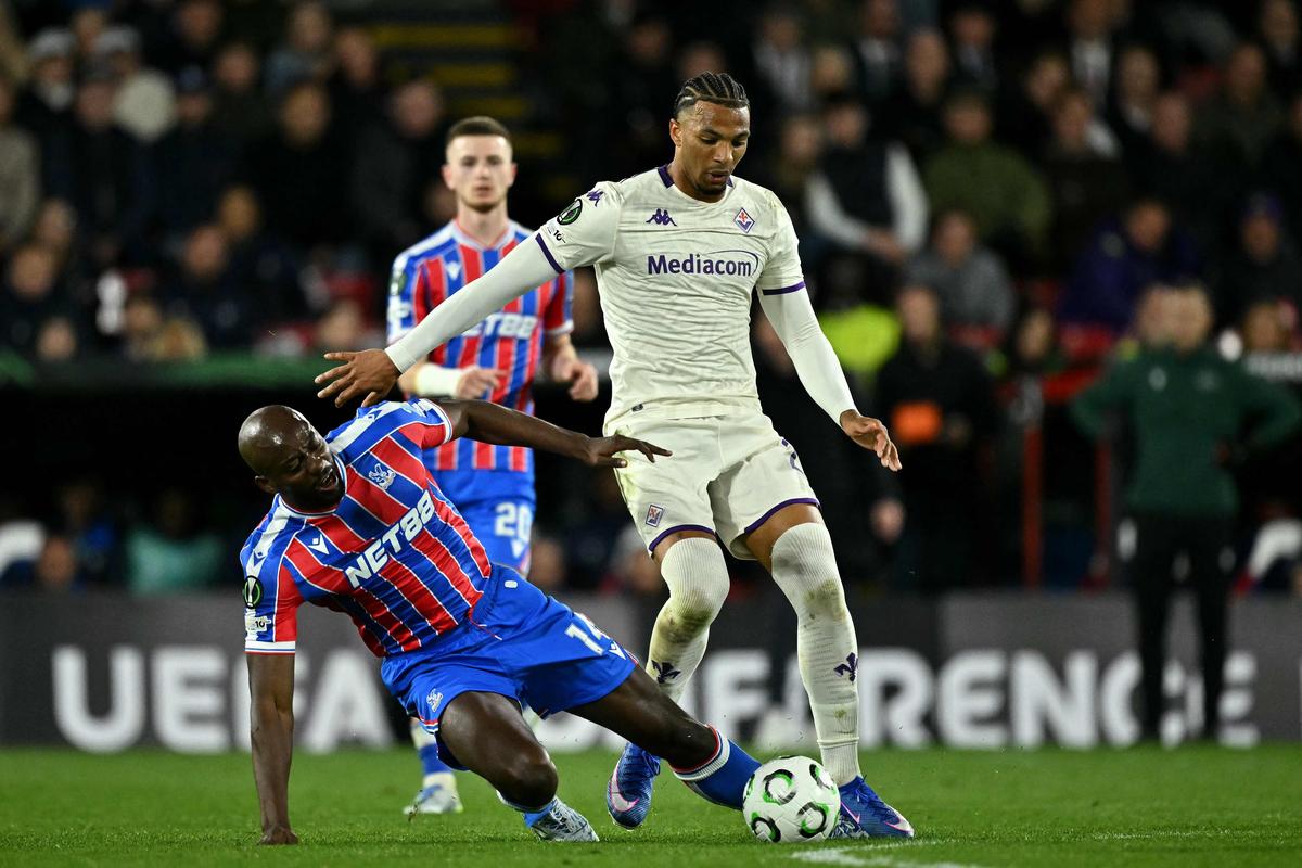 Fiorentina vs Crystal Palace, 02h00 ngày 17/04