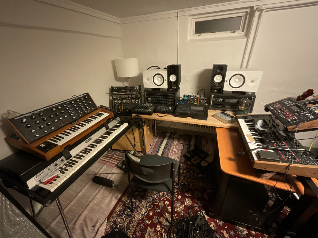 11D6EC55-EAF2-4661-81CD-48E0EB63A34C