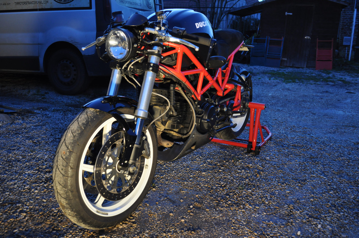 CBCD9422-F014-4B03-B7D0-FA53215A9D1C