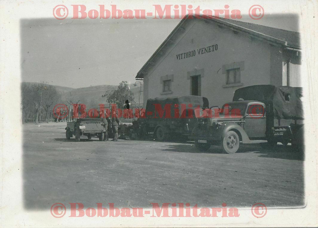 Italien Vittorio Veneto Caserta Wehrmacht Kübelwagen Typ 82 LKW 