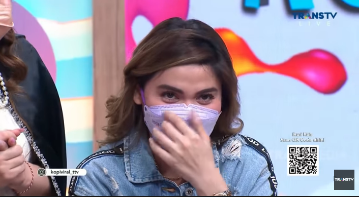 Hilda Vitria dalam tayangan Kopi Viral