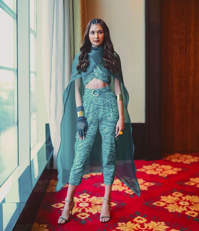 Mikha Tambayong saat mengisi suara untuk film Raya and The Dragon.