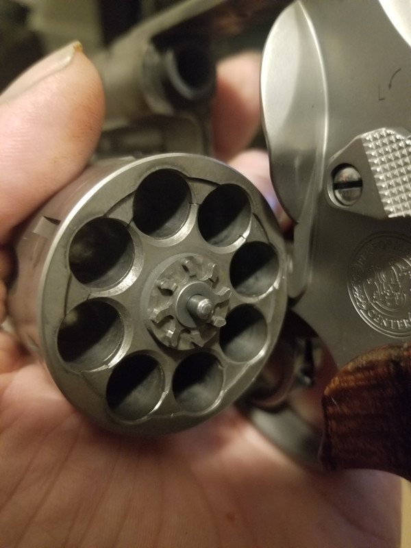 Chamfered my 627 cylinder. Chamfered my 627 cylinder.