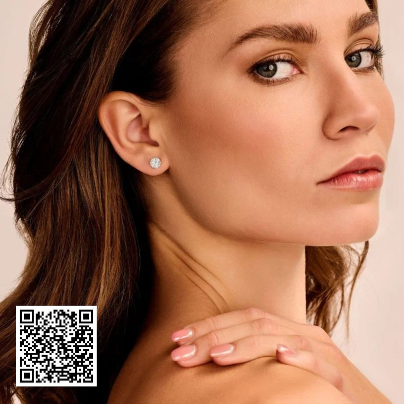 Choosing the Right Diamond Cut for Stud Earrings