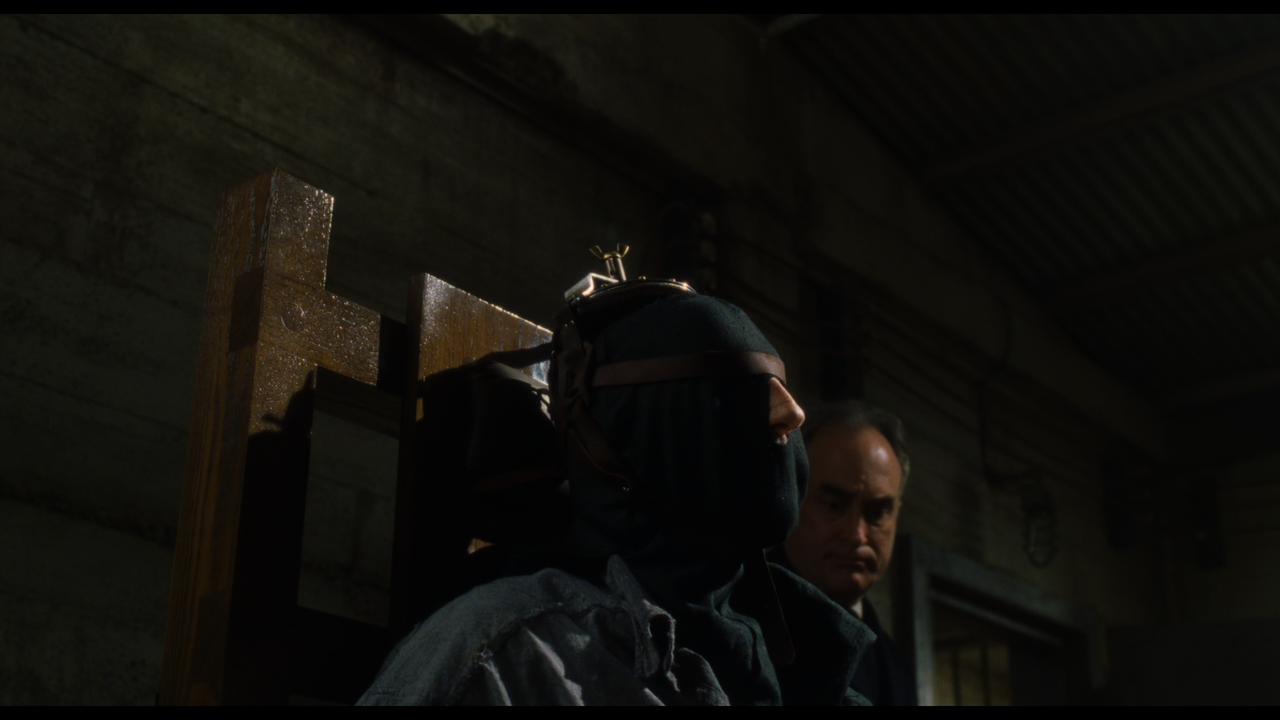 The.Green.Mile.1999.2160p.UHD.BDRemux.TrueHD.Atmos.HDR.DoVi.Hybrid.P8.by.DVT.mkv_snapshot_00.40.44_[