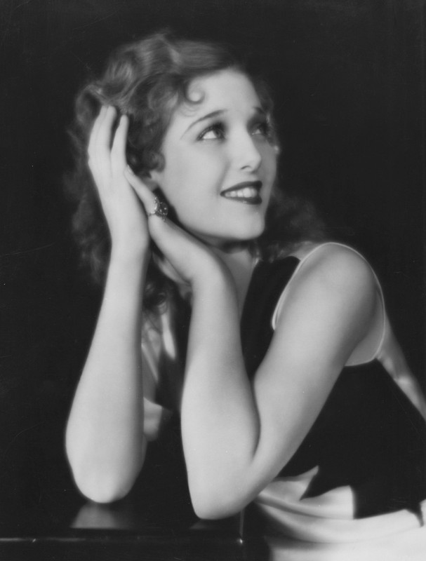 loretta_young_d59