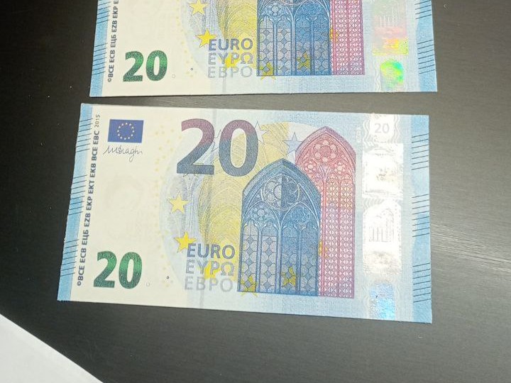 BANCONOTE 20